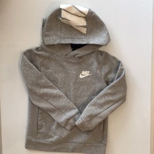 Boys size 4 Nike pullover hoodie